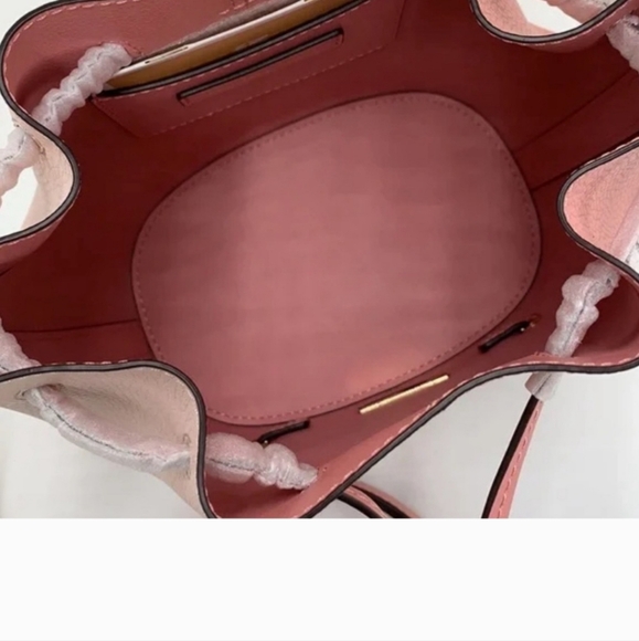 MK Reed bag, NWT, Authentic🍑 - Picture 8 of 10